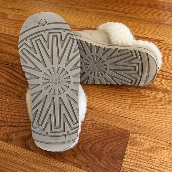 Platform Shearling Ugg slipper- barely worn! - Picture 2 of 5